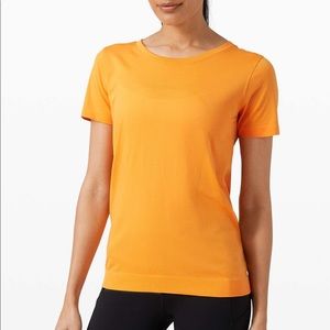 lululemon top
